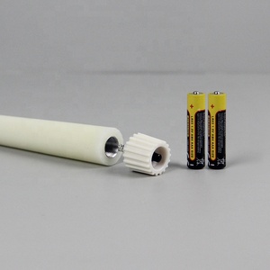 Vela LED Cónica Premium de Parafina Color Marfil con Llama Parpadeante para el Día de San Valentín - Product Image 6