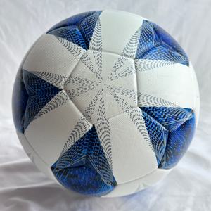 Ballon de football de haute qualité, taille 5, bleu, cuir PU thermocollé, intérieur/extérieur, 420g-450g, personnalisé pour l'entraînement - Product Image 3