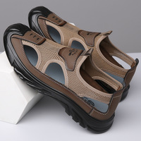 Sandales d'été décontractées et sportives pour hommes, légères, amortissantes, imperméables, respirantes, avec soutien de la voûte plantaire et semelle en acier, idéales pour la marche en extérieur et la plage.