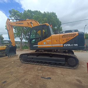 รถขุดไฮดรอลิกแบบตีนตะขาบ Hyundai 220lc-9s พร้อมเครื่องยนต์ Cummins PLC และปั๊มไฮดรอลิก - ราคาสุดคุ้ม กำลัง 107 กิโลวัตต์ - Product Image 1