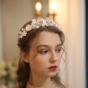 <span class=keywords><strong>En</strong></span> gros De Haute Qualité <span class=keywords><strong>En</strong></span> Argent Faits À La Main Accessoires De Cheveux De Mariage De Mariée Perle Tiara <span class=keywords><strong>Couronne</strong></span> - Product Image 2