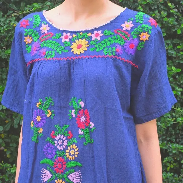 여름 해변 짧은 드레스 튜닉 페이즐리 아이 캐치 Aari 자수 및 크로 셰 뜨개질 트림 도매 가격