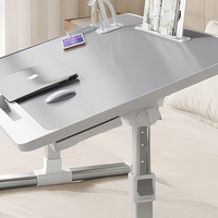 Bureau d'ordinateur portable pliable avec roulettes mobiles pour un déplacement facile pour la lecture, la restauration et le travail - Meubles de maison de style moderne