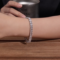 Bracelet unisexe classique en acier à maillons carrés, tendance, avec zircone cubique, en cuivre plaqué rhodium, style tennis, pour femmes et hommes