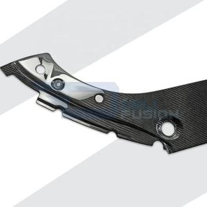 Cubierta de Panel Lateral de Fibra de Carbono para el Compartimento del Motor del Honda Civic R FK8 2017 - Product Image 4