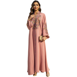 Robe délicate à col en V brodée, vêtements islamiques du Moyen-Orient, motif floral, tissu crêpe, robe ample de Dubaï, style turc - Product Image 5