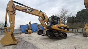 Excavatrice Caterpillar CAT320CL d'occasion, haute qualité, 20 tonnes, pour travaux de terrassement. - Product Image 6