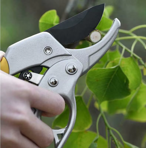Tijeras de podar manuales de grado industrial de alta resistencia con mecanismo de trinquete y mango de goma, herramienta de corte profesional para jardín - Product Image 4