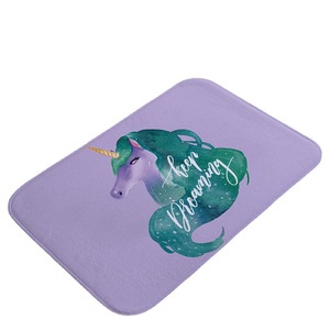 Tapis de sol en velours cristal rectangulaire antidérapant et absorbant pour salle de bain et baie vitrée, sur mesure avec motif licorne floral - Product Image 5