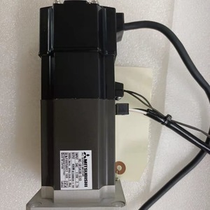 Moteur servo AC Mitsubishi HC UF S43B S10 400W 119V 2.7A Fabriqué au Japon - Product Image 3