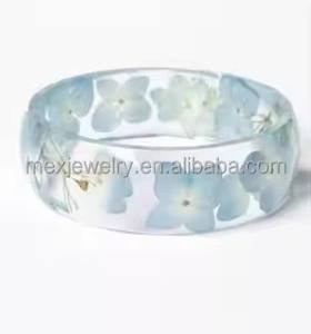 Passen Sie gepresste echte Blumen vier Kleeblatt Königin Anne Spitze Rose getrocknete Blumen harz Armbänder - Product Image 5