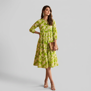 Tenue de voyage pour femmes, style bohème, robe d'été à imprimé floral, robe décontractée à volants pour les vacances - Product Image 1
