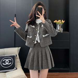 Personnalisé pur polyester décontracté <span class=keywords><strong>kaki</strong></span> couleur unie automne col rond bouton poche Blazer femmes Mini jupe plissée Tweed <span class=keywords><strong>ensemble</strong></span> de vêtements - Product Image 5