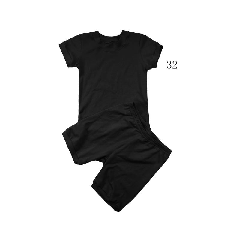 ชุดเสื้อผ้า 1