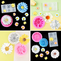 Ensemble de 3 moules à bougies en silicone écologiques motif marguerite, tournesol et papillon, compatibles lave-vaisselle, pour chocolat, biscuits et bougies