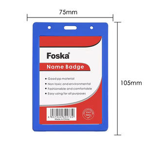 FOSKA Lot de 12 Étuis Rigides Verticaux en Plastique pour Cartes d'Identité avec Encoche pour le Pouce et Fentes & Trous pour Chaîne pour Personnel Scolaire et Infirmiers - Product Image 2