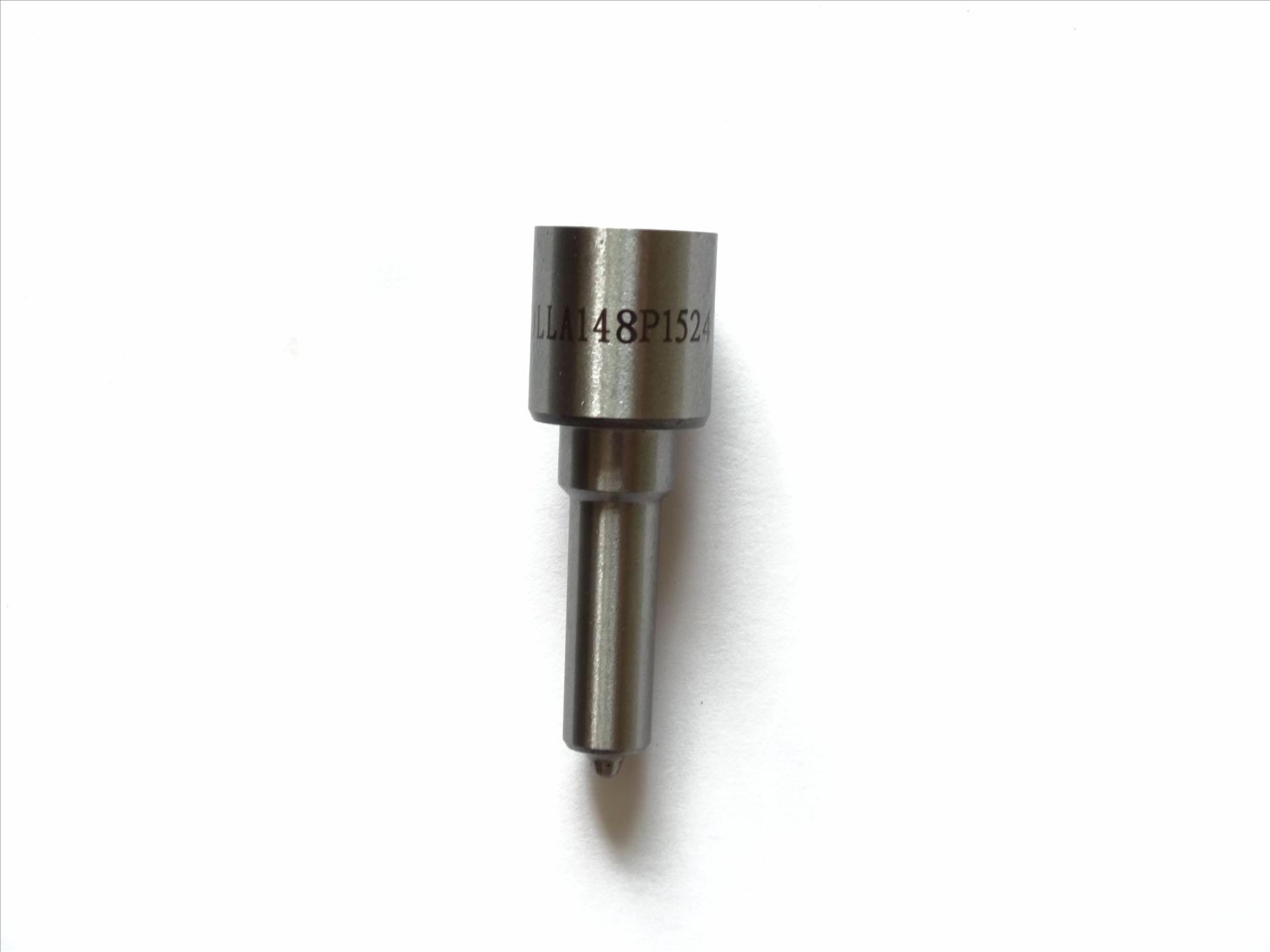 WX common rail injector nozzle DLLA150P1666 for injector 0445110293  nozzle 0433172022