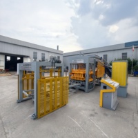 Machine hydraulique pour blocs creux QT8-15, fabriquée en Chine, pour la production de briques en béton et de pavés