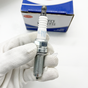 Haoxiang 90919-01289 Bougies de résistance automatique FC16HR-Q8 Iridium Bujias <span class=keywords><strong>Bougie</strong></span> <span class=keywords><strong>d</strong></span>'<span class=keywords><strong>allumage</strong></span> par étincelle pour <span class=keywords><strong>Toyota</strong></span> - Product Image 5