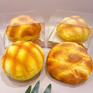 独特菠萝面包慢回弹海绵减压玩具逼真仿真面包店压力缓解玩具桌面礼品零售展示品 - Product Image 5