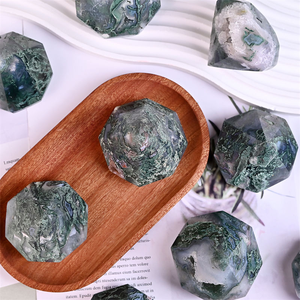 Offre Spéciale : Cristaux de Guérison Faits Main en Pierres Précieuses Naturelles – Agate Mousse Énergétique en Formes de Diamant, Idéal pour un Cadeau - Product Image 5