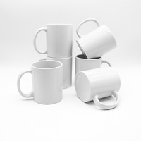 Échantillon gratuit 11oz Tasse souvenir de Noël blanche Poterie Tasse unique de voyage en céramique créative Sublimation personnalisée