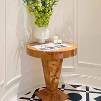 Table d'appoint minimaliste médiévale, table ronde pour salon et chambre, table à motif de tronc d'arbre pour hôtel, table d'angle pour café