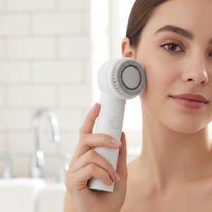 Exfoliador Facial Portátil, Máquina Eléctrica para Lavar la Cara, Cepillo de Limpieza Facial Giratorio de Silicona para Limpiar los Poros - Product Image 1
