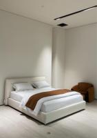 Fournisseur de meubles de chambre à coucher, lit double de luxe, lit moelleux, cadre de lit d'hôtel, OEM&ODM personnalisable, lit en bois moderne