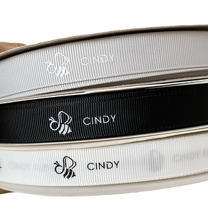 LOQ MOQ 맞춤 브랜드 로고 솔리드 그로그랭 새틴 리본 금/은 핫스탬핑 인쇄 생일 선물 1.<span class=keywords><strong>5</strong></span>인치 4cm 장식 - Product Image 4