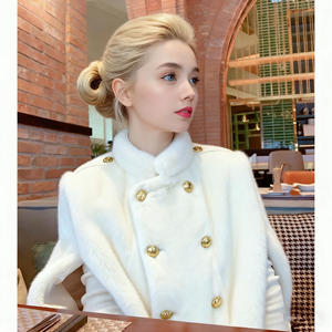 Mantella di <span class=keywords><strong>Visone</strong></span> Lussuosa Prodotta Artigianalmente, Elegante Cappotto in Vera <span class=keywords><strong>Pelliccia</strong></span> con Spalle Scoperte, Texture Morbida, <span class=keywords><strong>Pelliccia</strong></span> di <span class=keywords><strong>Visone</strong></span> Naturale - Product Image 1