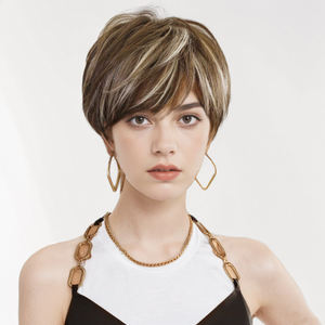 Peluca de Cabello Sintético de Alta Calidad para Mujer DREAM ICE'S, Corte Pixie Corto, Rubio Marrón Mixto 4/27, Liso Sedoso con Flequillo, Resistente al Calor - Product Image 2