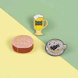 ชุดหมุดโลหะนิ่มลายการ์ตูนสำหรับทำอาหารน่ารักเข็มกลัดเบียร์วันเกิดเค้กกาแฟเคลือบสำหรับเสื้อผ้า - Product Image 5