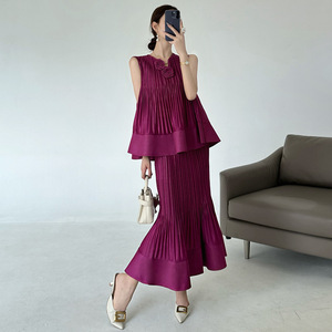 Miyake เสื้ออัดพลีทแฟชั่นระดับไฮเอนด์ของผู้หญิง, เสื้อลำลองทรงสกินนี่สองชิ้นและกระโปรงยาวถึงข้อเท้าสำหรับฤดูร้อน - Product Image 1