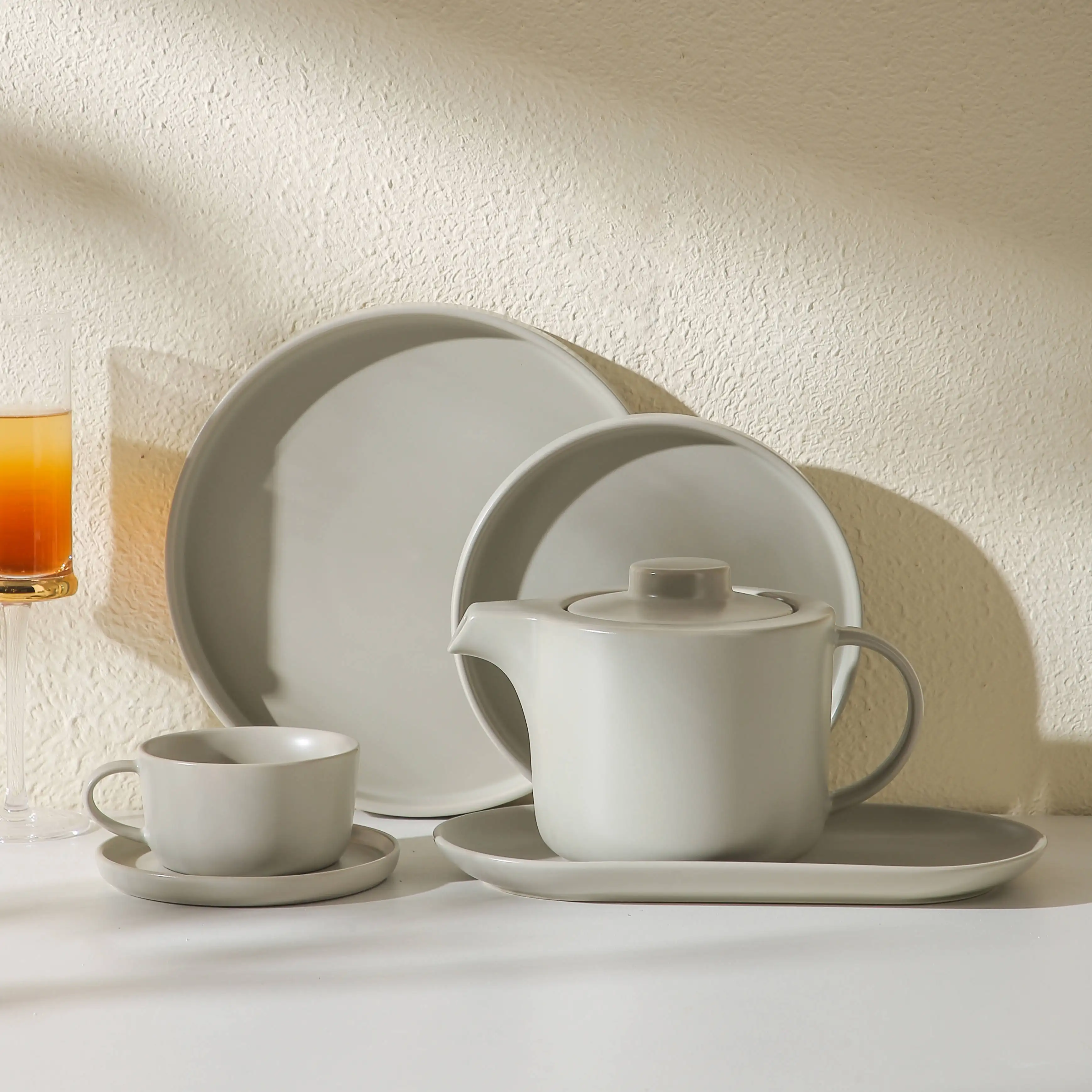 Ensemble tasse soucoupe personnalisé mat en gros service à thé café en porcelaine de luxe moderne en céramique pour l'après-midi