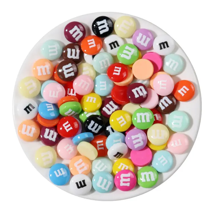 100pcs पैक प्यारा राल एम सेम Kawaii Flatback राल Cabochons क्रीम एम चॉकलेट बीन फोन सजावट