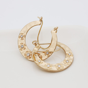 V & <span class=keywords><strong>r</strong></span> regalo de cristal de diamantes de imitación estambres <span class=keywords><strong>suave</strong></span> anillo superficie de Metal flor chapado en oro pendientes de - Product Image 2