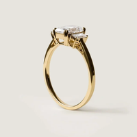 IGI-Zertifizierter CVD Labor-Diamant Drei-Stein-Krappenfassung 18K Massivgold Labor-Gezüchteter Diamant Ehering