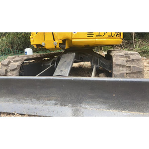 Miniexcavadora Usada Komatsu PC20MR Sin Cabina, 2 Toneladas, Original de Japón, Segunda Mano, Komatsu 20MR, Giro de Cola Cero, Para Granja - Product Image 3