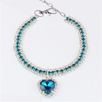 Collier pour chien personnalisé de luxe, écologique, classique, avec design en forme de cœur de princesse, cristaux scintillants et décoration en strass.