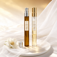 Flacon pulvérisateur de parfum en verre transparent de luxe, fin et élégant, avec atomiseur et capuchon argentés, pour l'emballage de parfums (vente en gros)