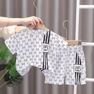 Jongens Zomer Set 2024 Nieuwe Kinderen Korte Mouwen Mode Mode Baby Knappe Gefrituurde Straat Kleding Trend