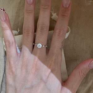 Bague en argent pur S925, étoile scintillante, diamant, minimaliste, silencieuse, extrêmement fine, incrustée de chiffres - Product Image 2