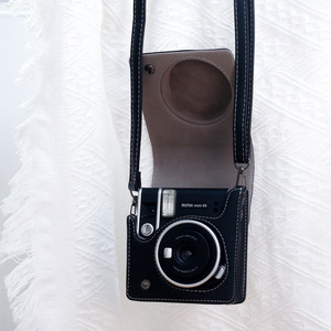 Sac en cuir PU pour appareil photo instantané pour <span class=keywords><strong>Instax</strong></span> <span class=keywords><strong>Mini</strong></span> <span class=keywords><strong>40</strong></span> sac en cuir PU avec poche et bandoulière réglable - Product Image 6