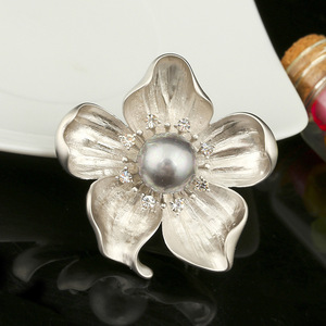 Broche de Compromiso y Boda con Diseño Retro de Flor de Camelia y Perlas, Chapado en Oro, Nuevo Modelo 2026 - Product Image 3