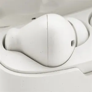 Auricolari Wireless in Plastica Riciclata - Gadget Sostenibili - Product Image 2