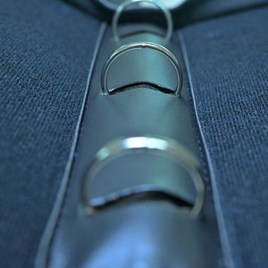 Classeur de cartes à collectionner portable en cuir PU à 9 pochettes avec fermeture éclair, capacité 400 cartes, avec dragonne pour collectionneurs - Product Image 6