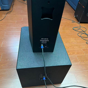 YAZOO -718 Subwoofer Pasivo de 18 Pulgadas, 800W, Sistema de Sonido Profesional para Escenarios, DJ, Conciertos y Eventos en Vivo, Carcasa de Madera - Product Image 1