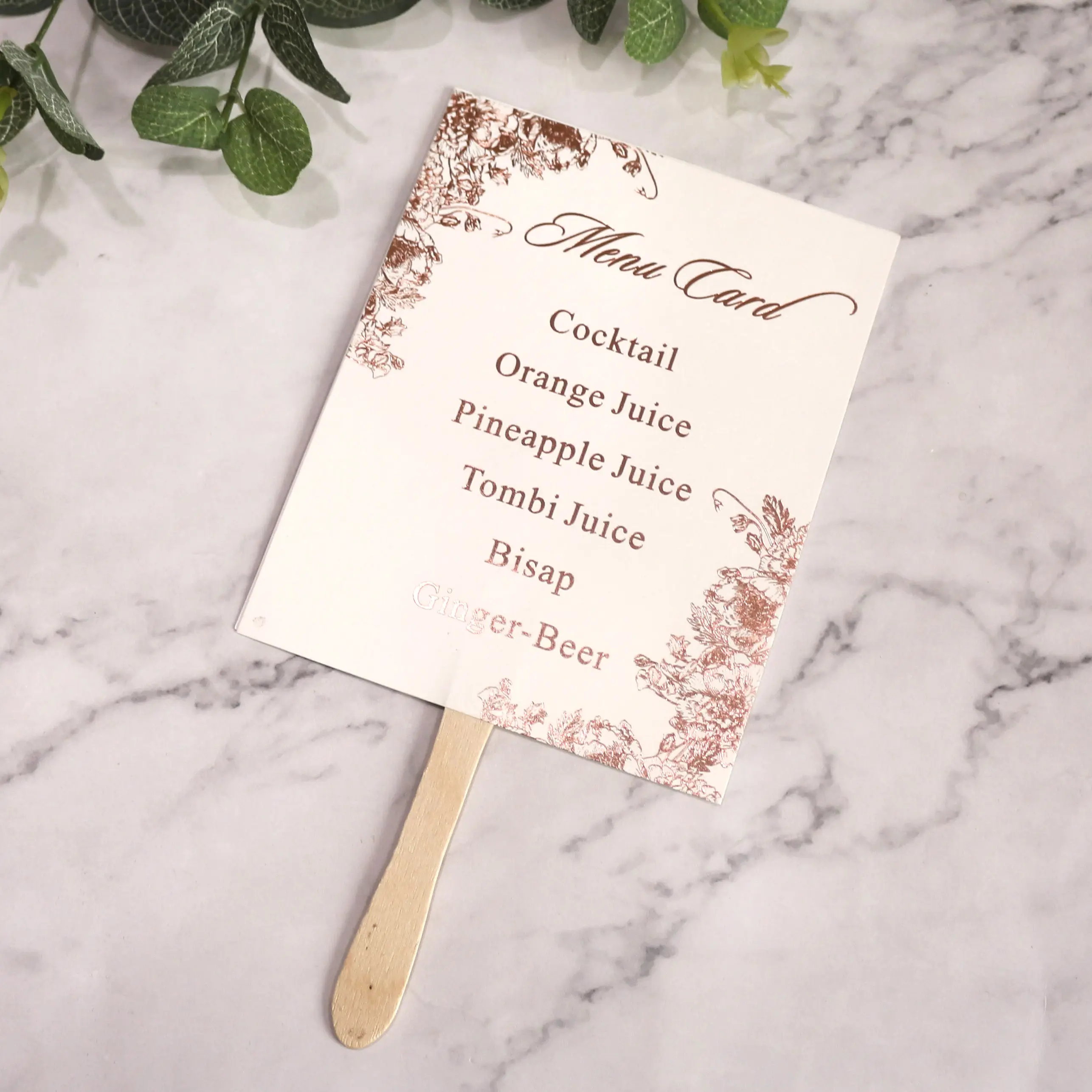 Yaratıcı tasarım kağıt masa menüler yer kartları ile ahşap sopa lüks gül altın folyo kağıt el yapımı düğün gıda menü kartı