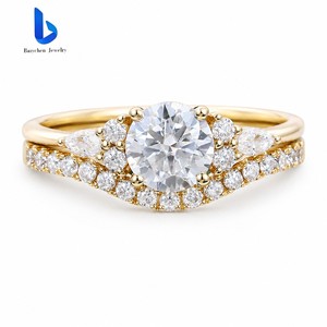 <span class=keywords><strong>Anello</strong></span> di Fidanzamento in Argento S925 <span class=keywords><strong>con</strong></span> <span class=keywords><strong>Diamante</strong></span> Moissanite Coltivato in Laboratorio <span class=keywords><strong>da</strong></span> <span class=keywords><strong>1</strong></span> <span class=keywords><strong>Carato</strong></span>, Forma a Cuscino, Placcato Oro, Regalo per Festa di Fidanzamento - Product Image 6